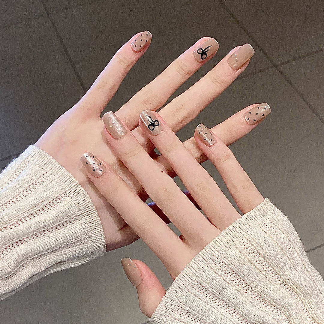 Glossy Nail Set Kalsten