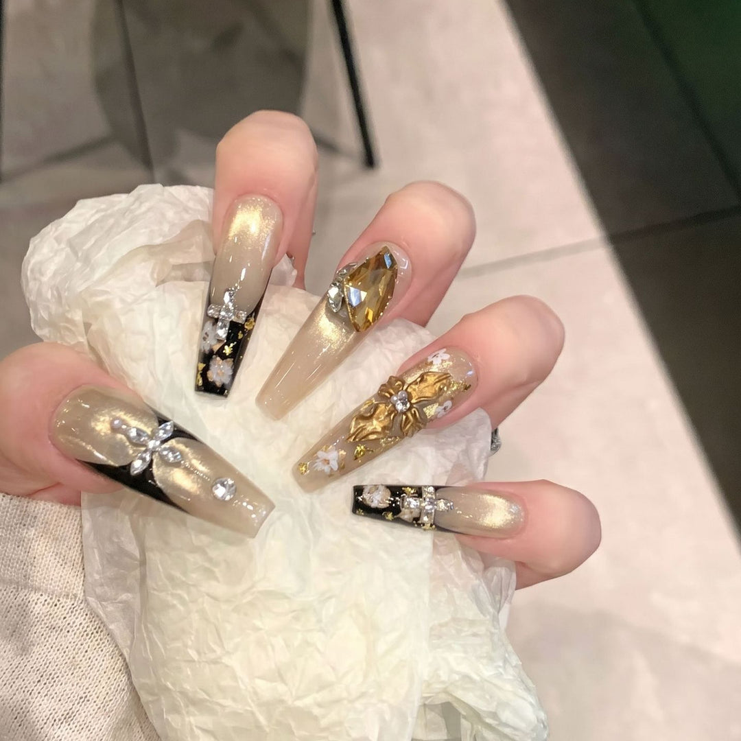 Elegant Decorative Press-On Nail Art Set with Rhinestone and Floral Accents Kalsten