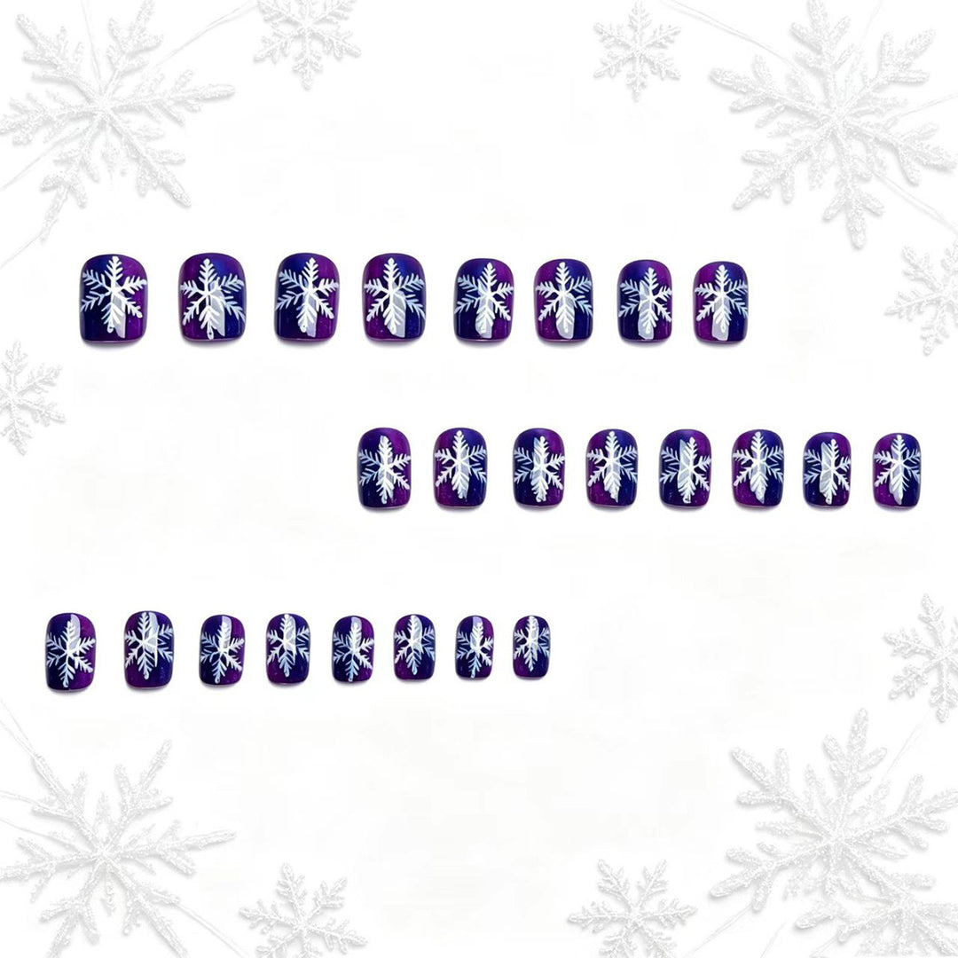 Artificial nails with festive snowflake design Kalsten