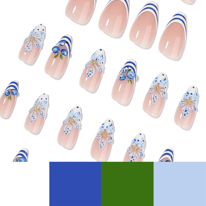 Artful nail design with floral and maritime elements Kalsten