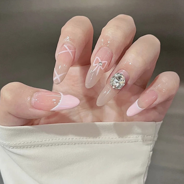 Artificial nail set with elegant design and dreamy 3D applications Kalsten