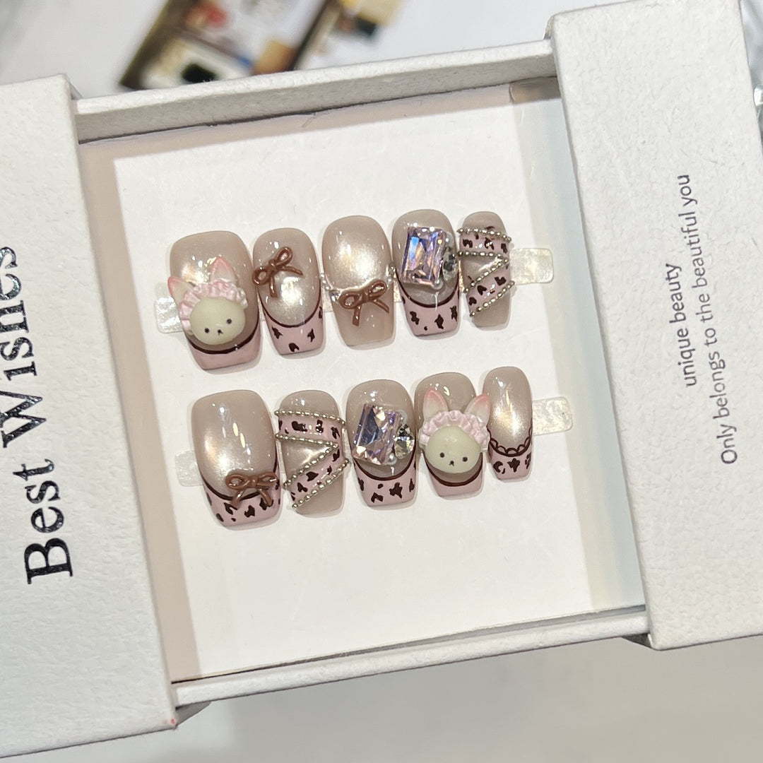 Whimsical Animal-Themed Press-On Nail Set Kalsten