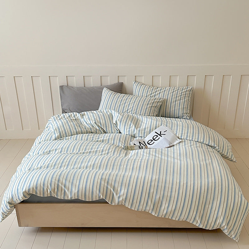 Striped cotton bedding set with duvet cover and pillowcases