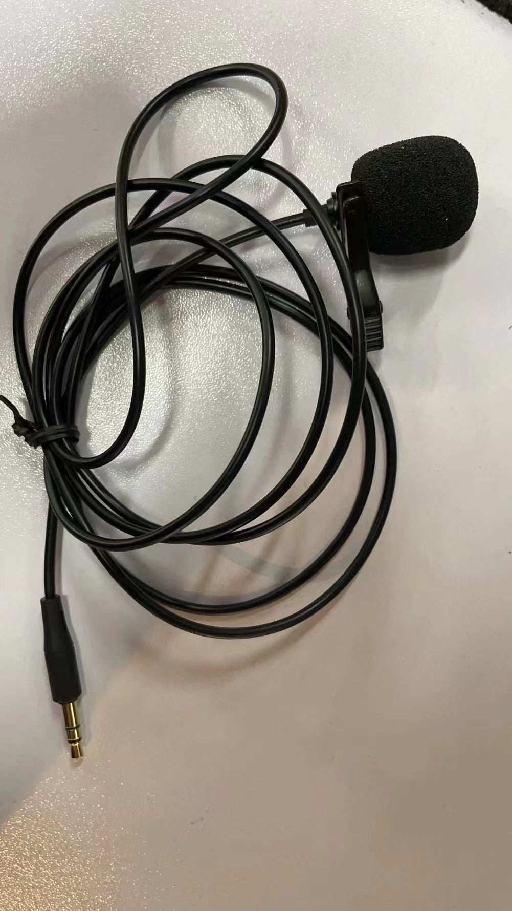 Lavalier microphone with flexible clip Kalsten