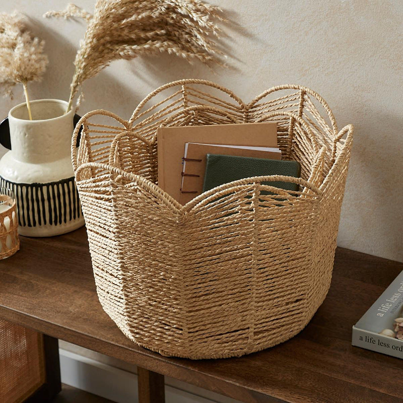 Handcrafted storage basket in leaf design Kalsten