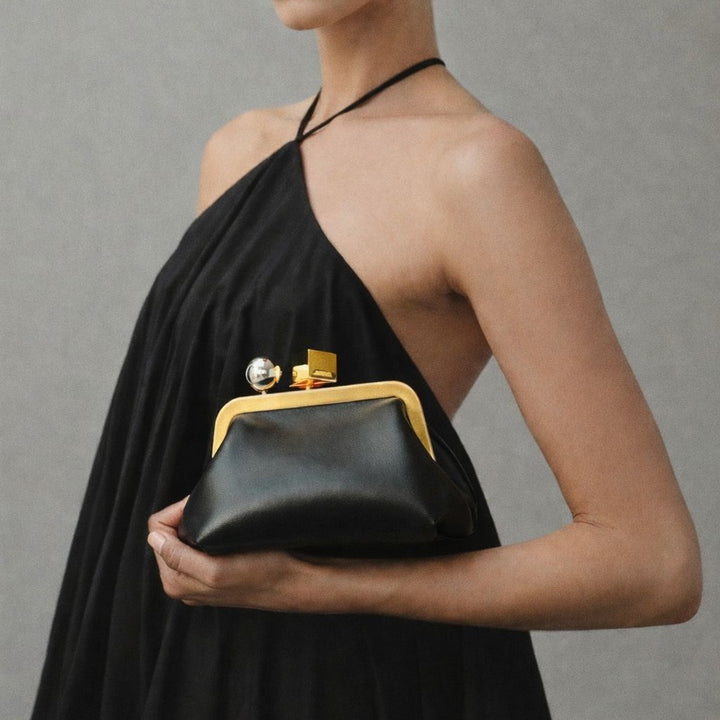 Elegant Crocodile-Effect Handheld Purse