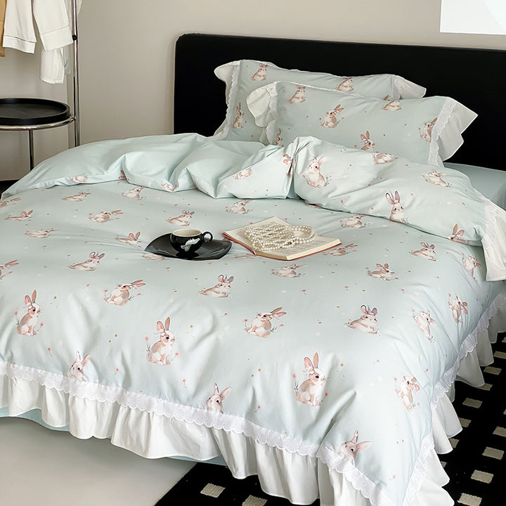 Bedding set with ruffles and cute bunny print