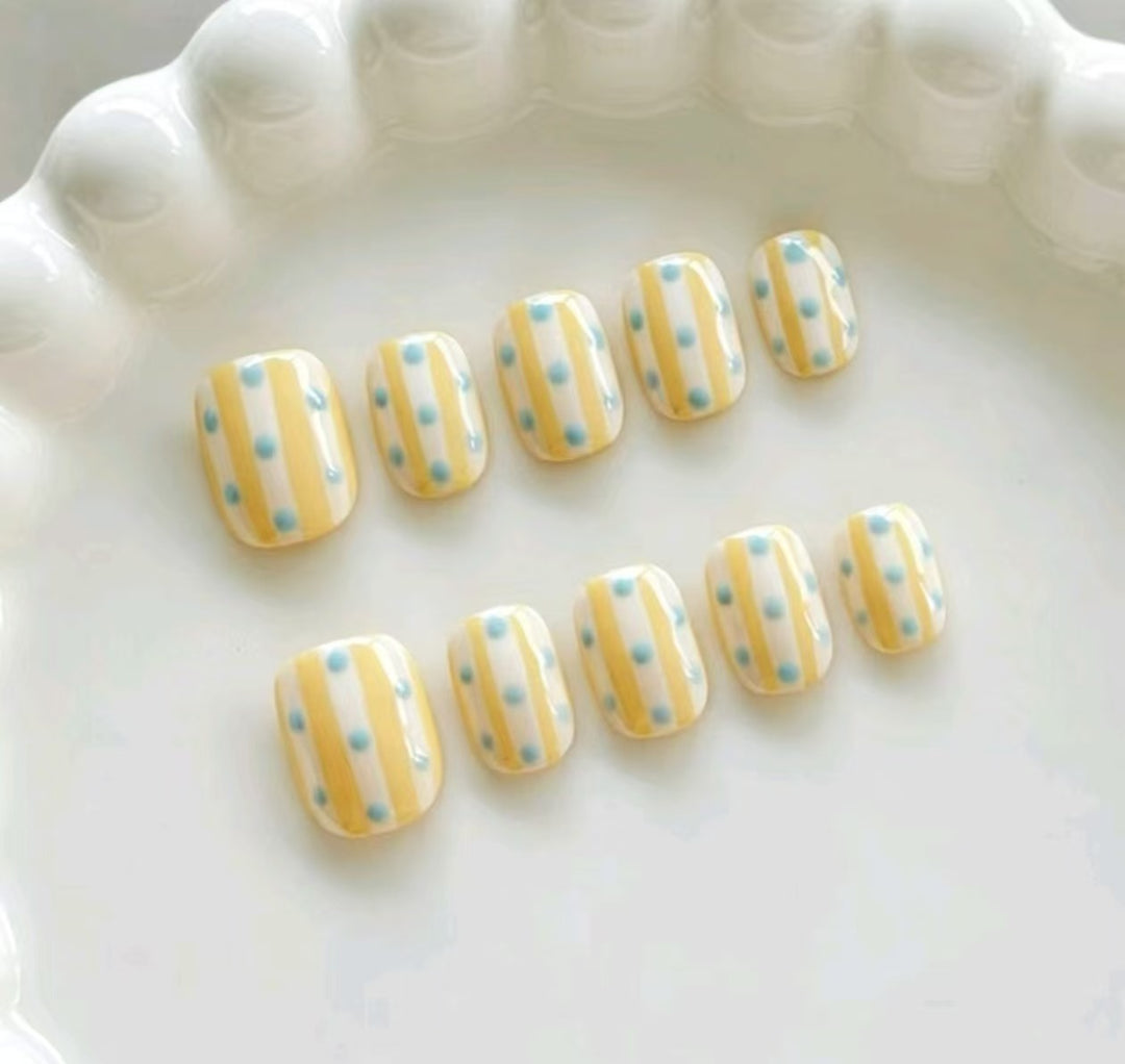 Trendy Graphic Nail Art Set Kalsten