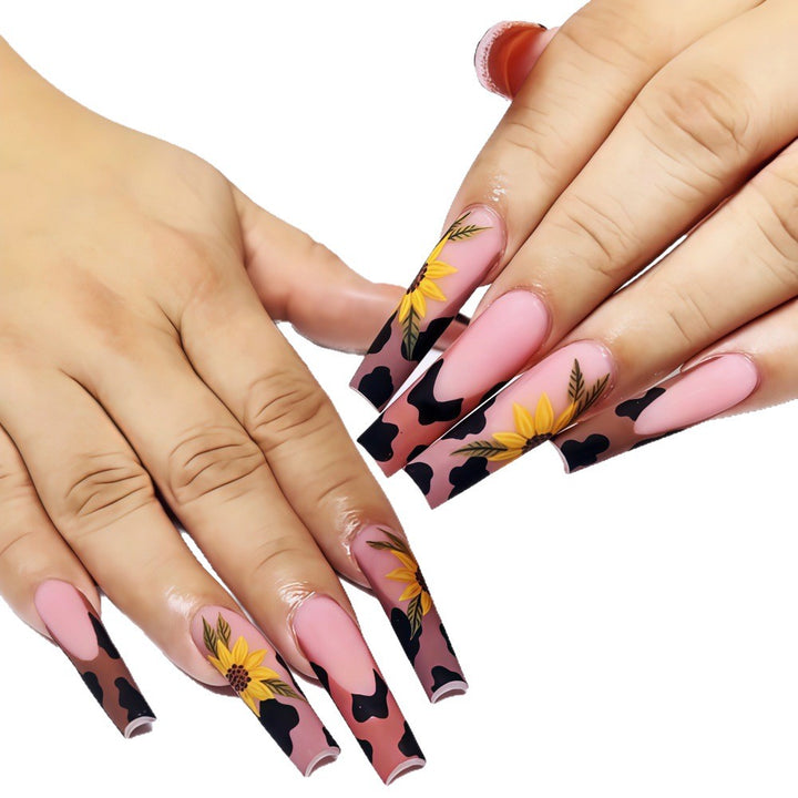 Artificial nails with abstract patterns Kalsten