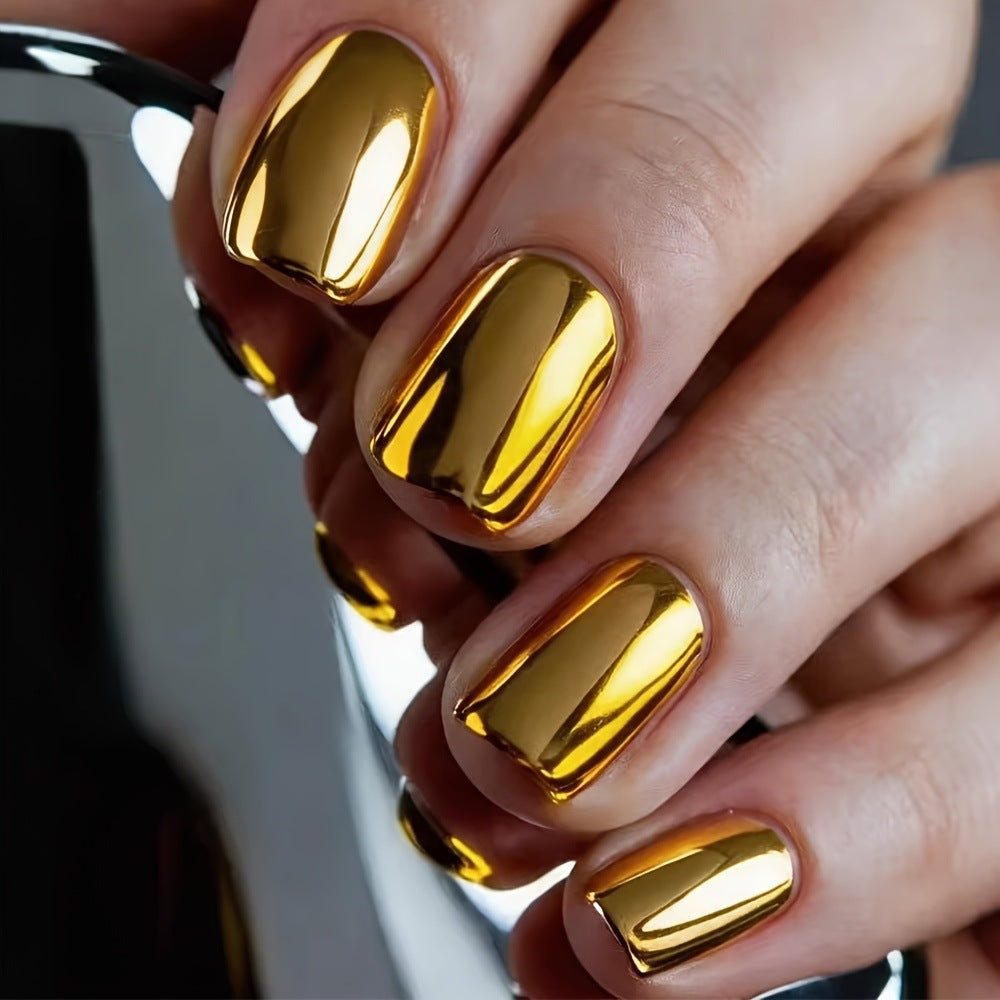 High-gloss artificial nails in a luxurious metallic look Kalsten