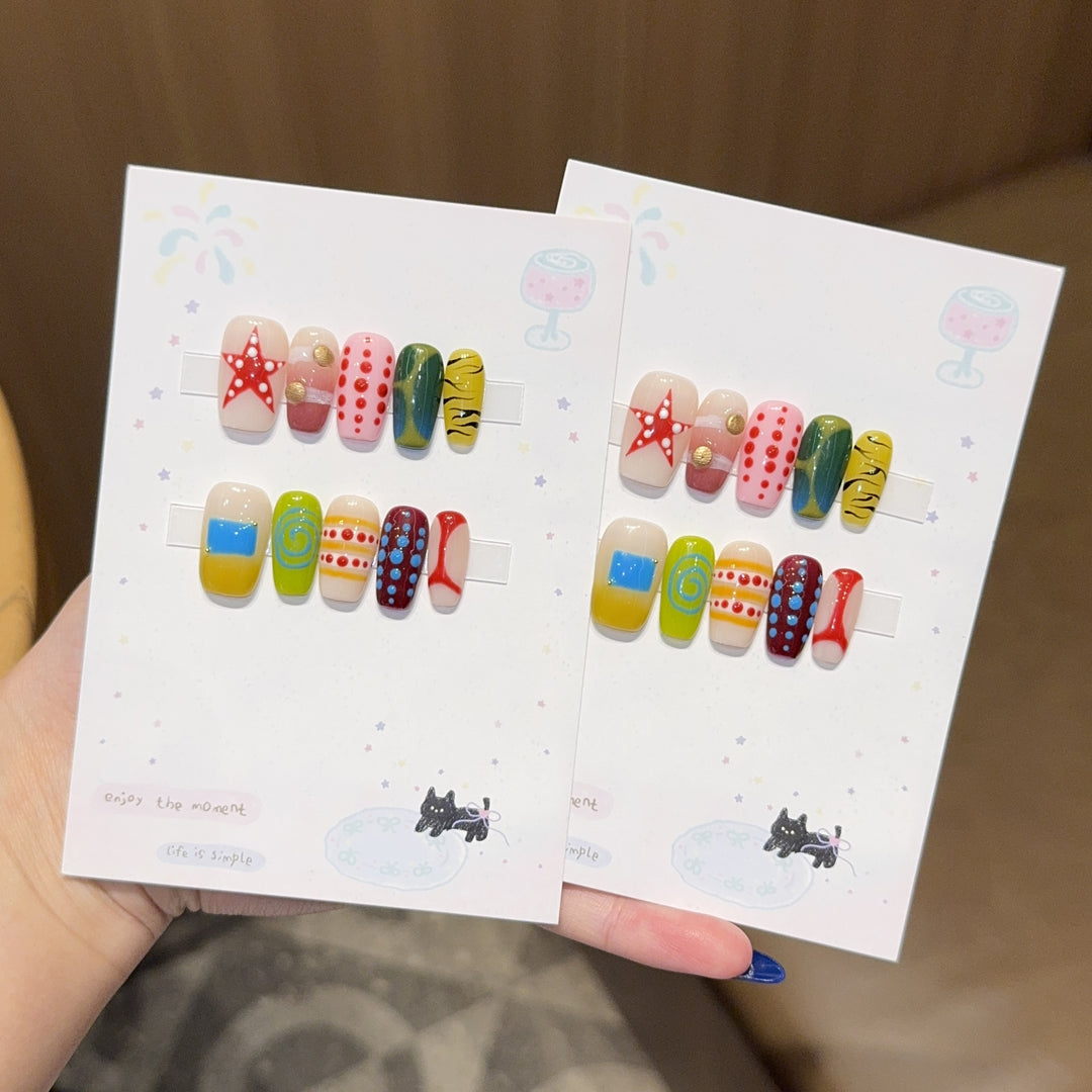 Artificial nails in creative design Kalsten