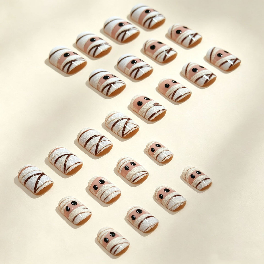 Halloween Themed Press-On Nail Design Kalsten