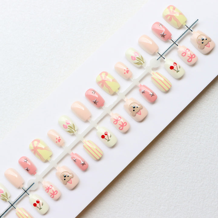 Cute Themed Press-On Nail Art Set Kalsten