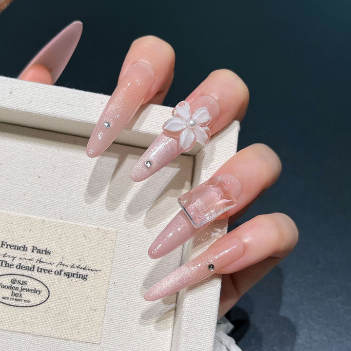 Artistic Decorative Press-On Nails Kalsten