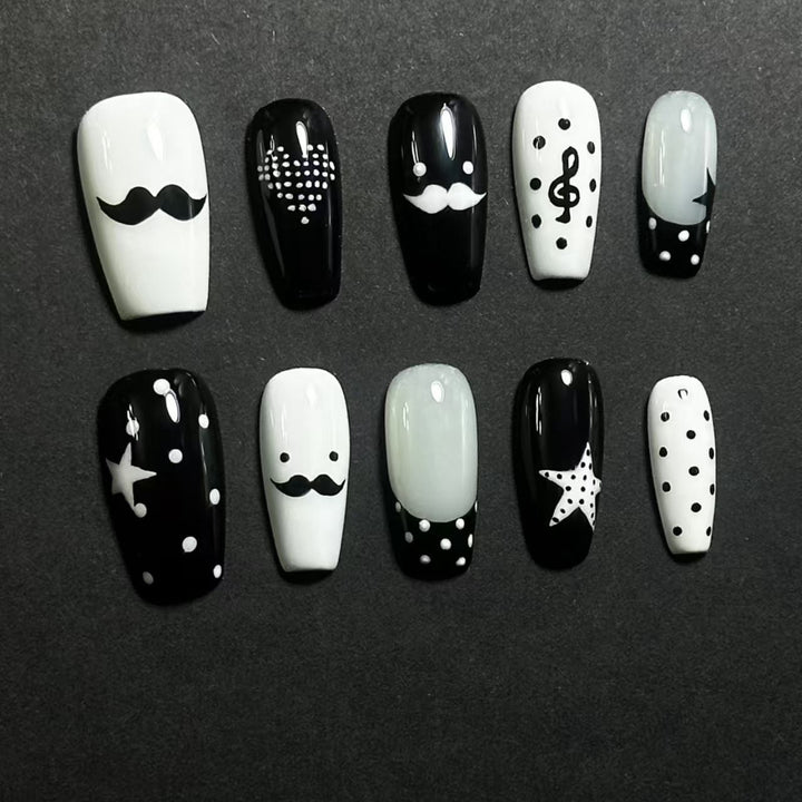 Whimsical Bear-Themed Press-On Nail Art Kit Kalsten