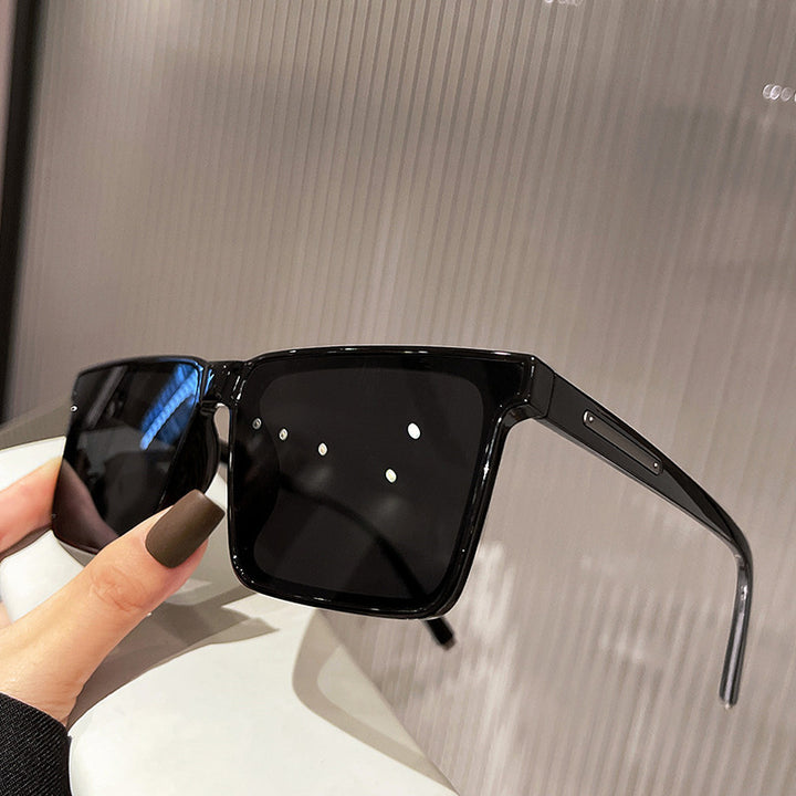 Ladies square sunglasses in elegant, modern design Kalsten