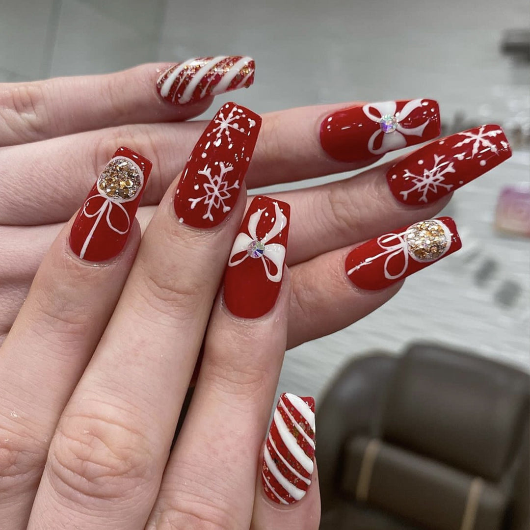 Festive Holiday-Themed Nail Art Set Kalsten