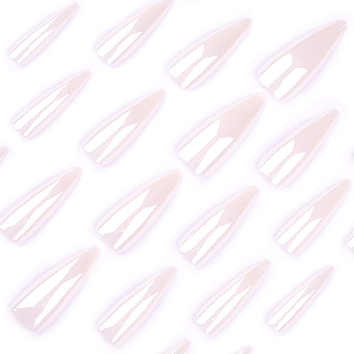 Elegant Stiletto Nails Kalsten