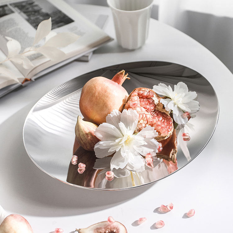 Elegant Dish-shaped Centerpiece