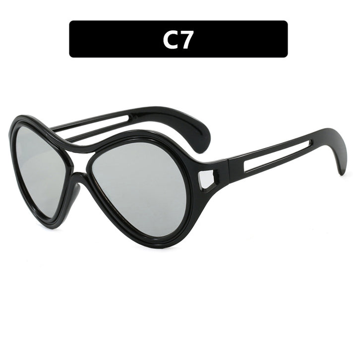 Women's vintage-inspired sunglasses with distinctive frame and UV protection Kalsten