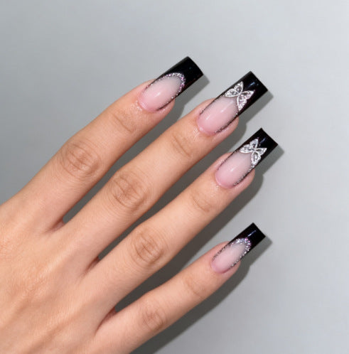 Glamorous artificial nails with detailed decorations Kalsten