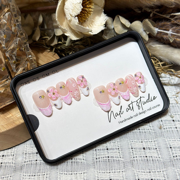 Handmade Floral Press-On Nail Set Kalsten 1788224057