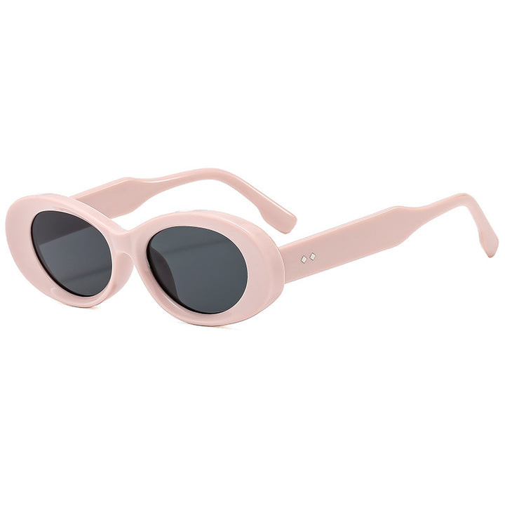 Women Retro-inspired Sunglasses in elegant oval design Kalsten