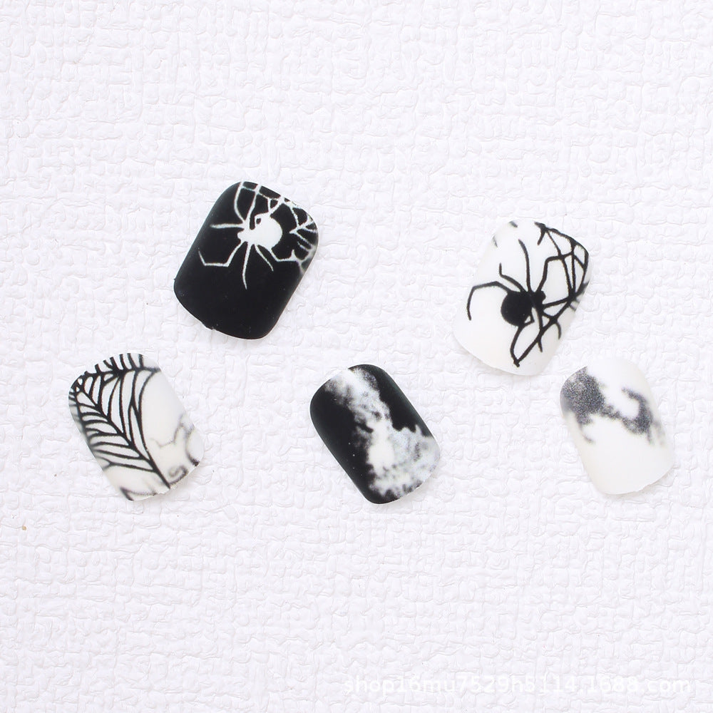 Spooky Spider-Themed Press-On Nails Kalsten
