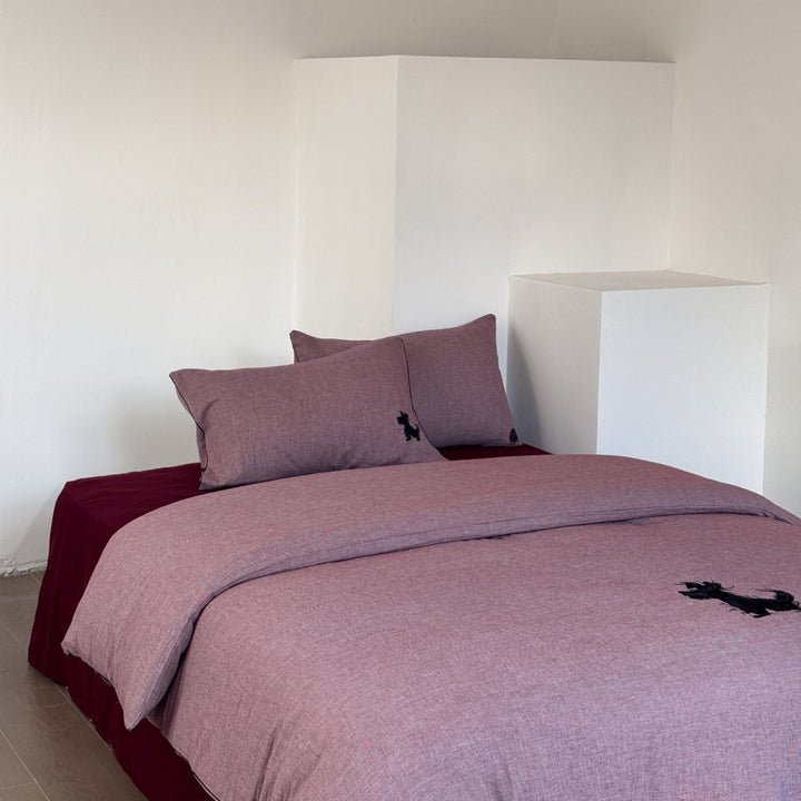 Duvet cover set made of cotton percale with a fine check pattern