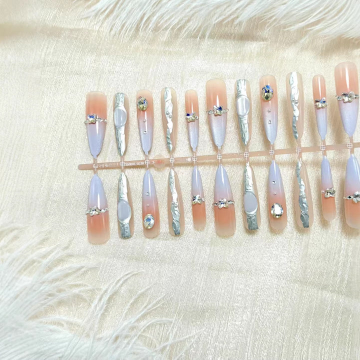 Artificial nails with elegant glitter design and fine 3D decorations Kalsten