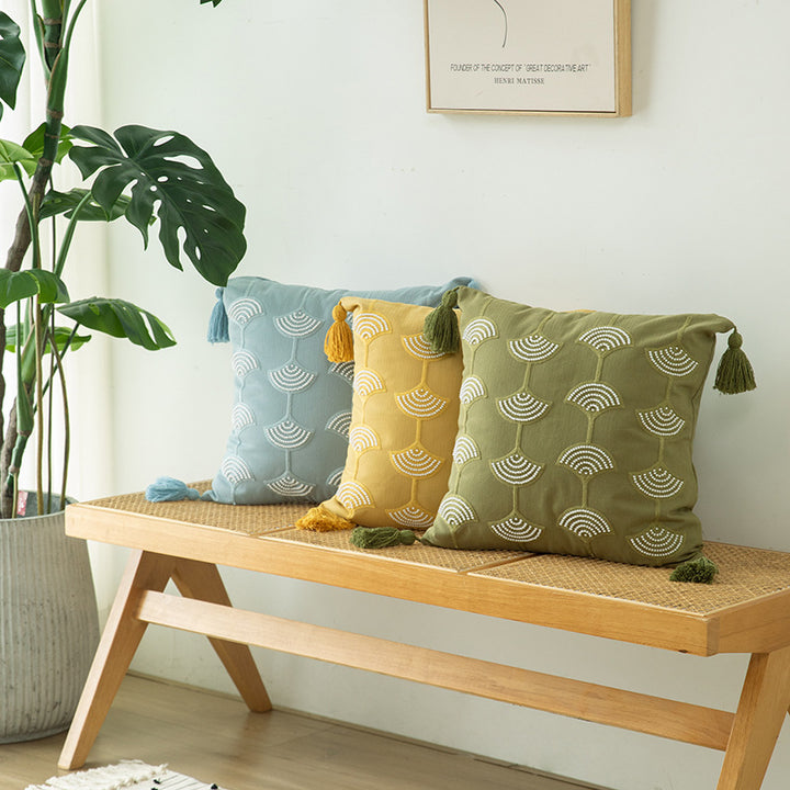 Embroidered decorative pillow with tassels and geometric pattern Kalsten