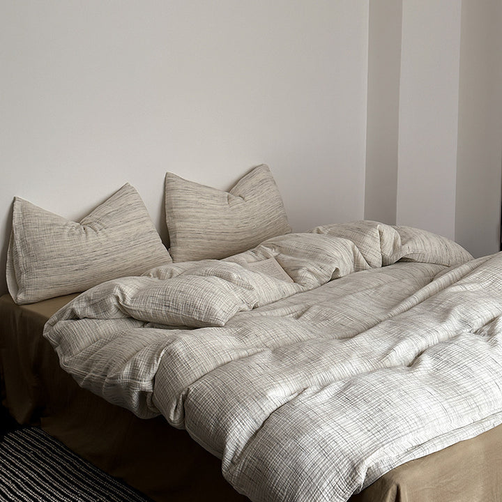 Quilt and pillow set made of breathable cotton-linen