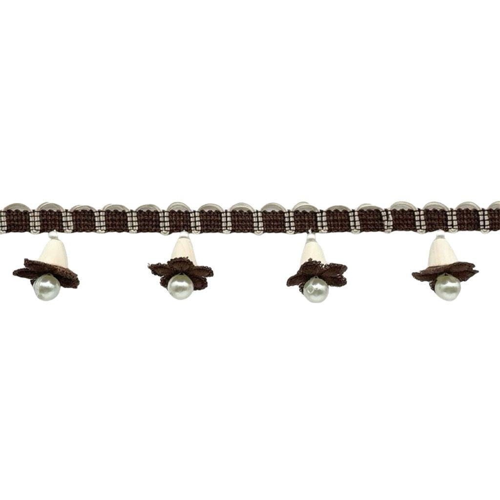 Elegant and Playful Lace Trim Kalsten