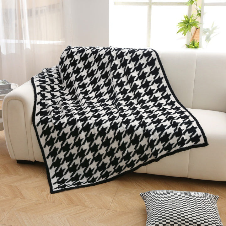 Soft Houndstooth Pattern Throw Blanket