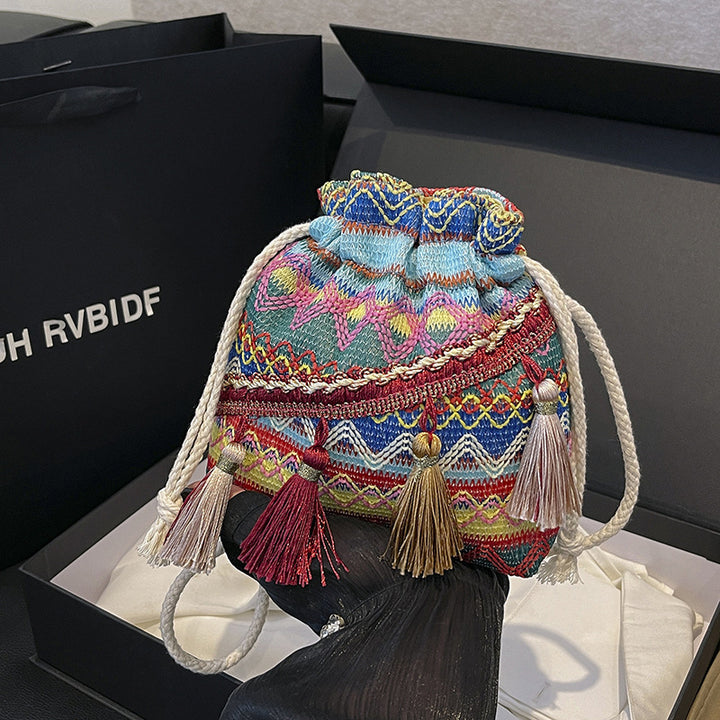WoBohemian Embroidered Bucket Bag Kalsten