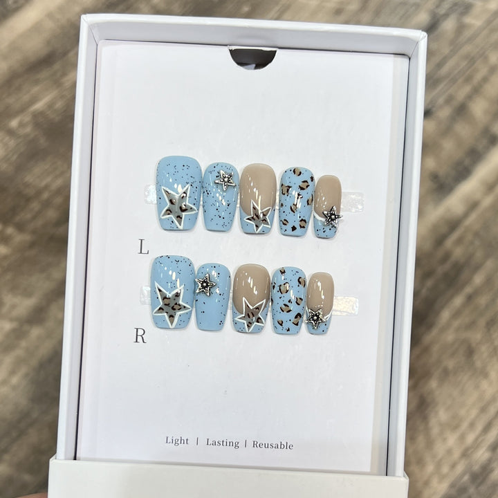 Stylish Nail Art Kalsten
