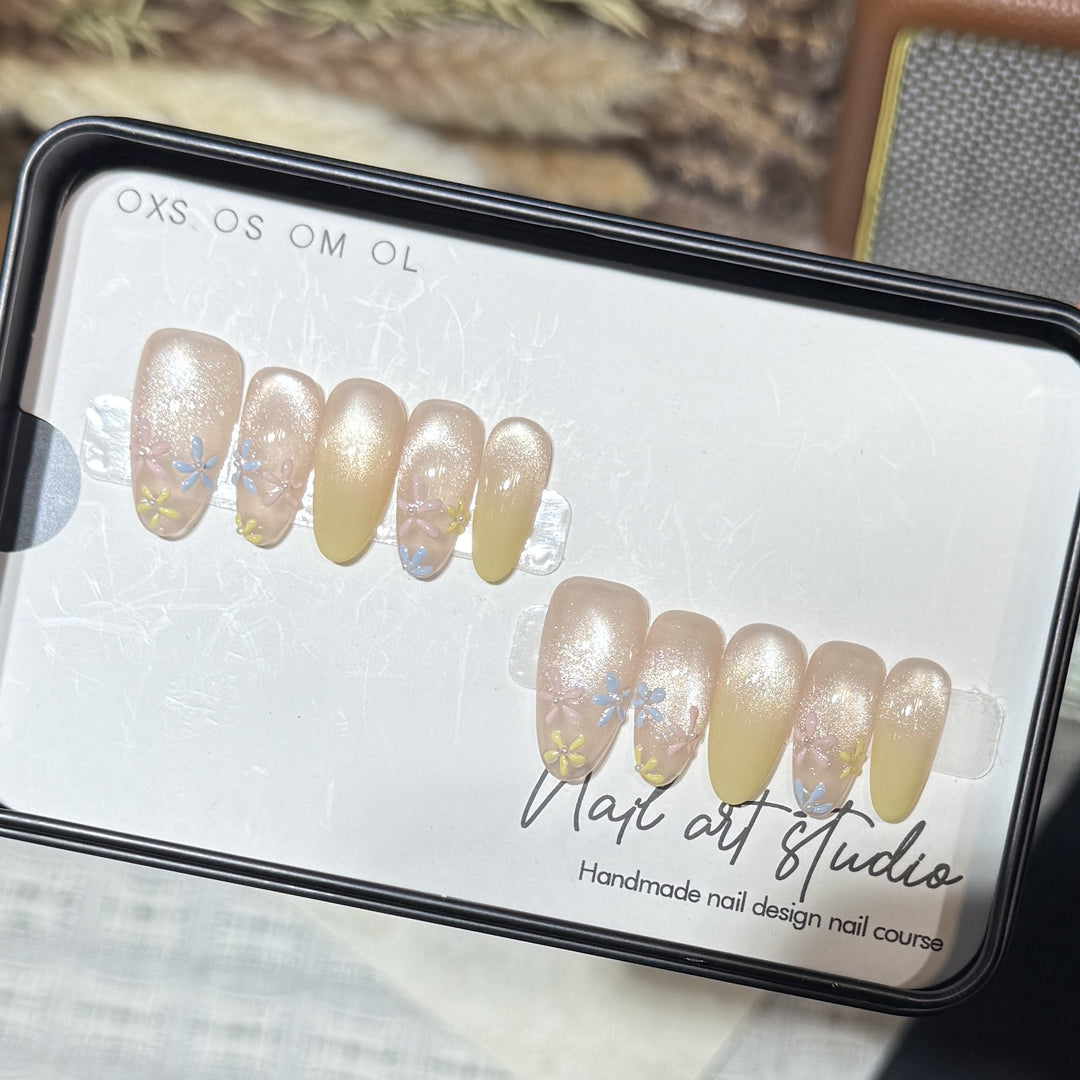 Stylish Press-On Nail Set with Floral Design Kalsten