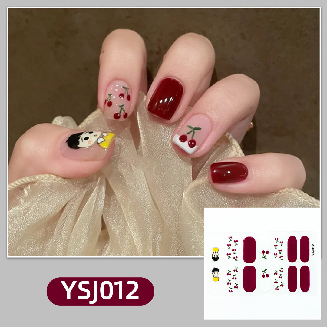 Artistic nail decoration with glitter details Kalsten