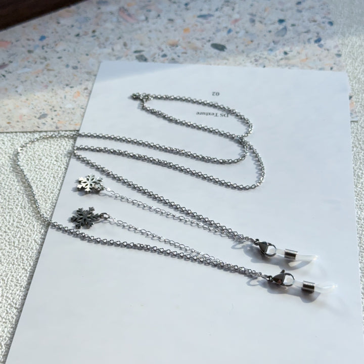 Delicate Layered Eyewear Chain Kalsten