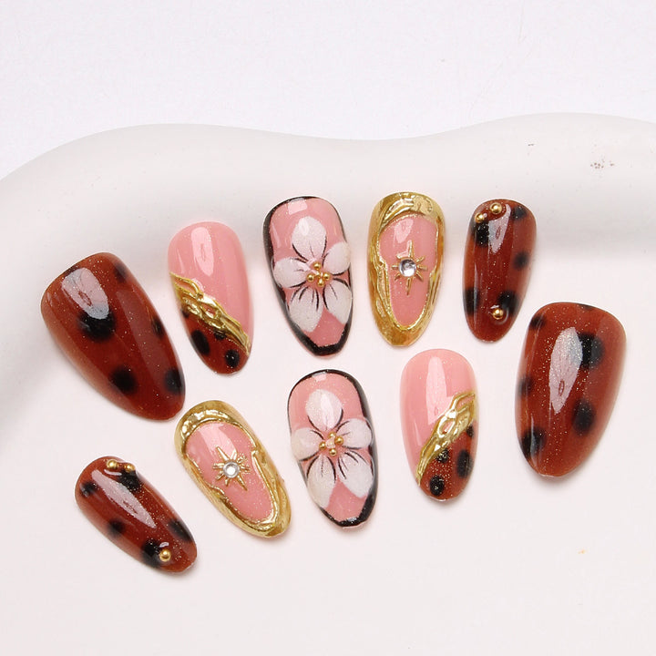 Artistic Press-On Nail Art Set Kalsten