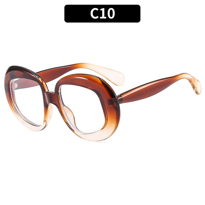 Oversized Retro-Inspired Sunglasses