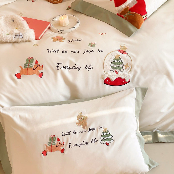 Festive cotton satin bedding set with embroidered Christmas motifs and contrasting borders