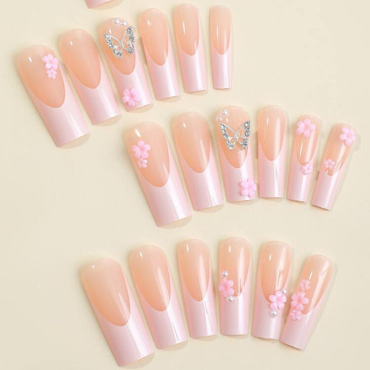 Artificial nail set with romantic butterfly and flower decorations Kalsten
