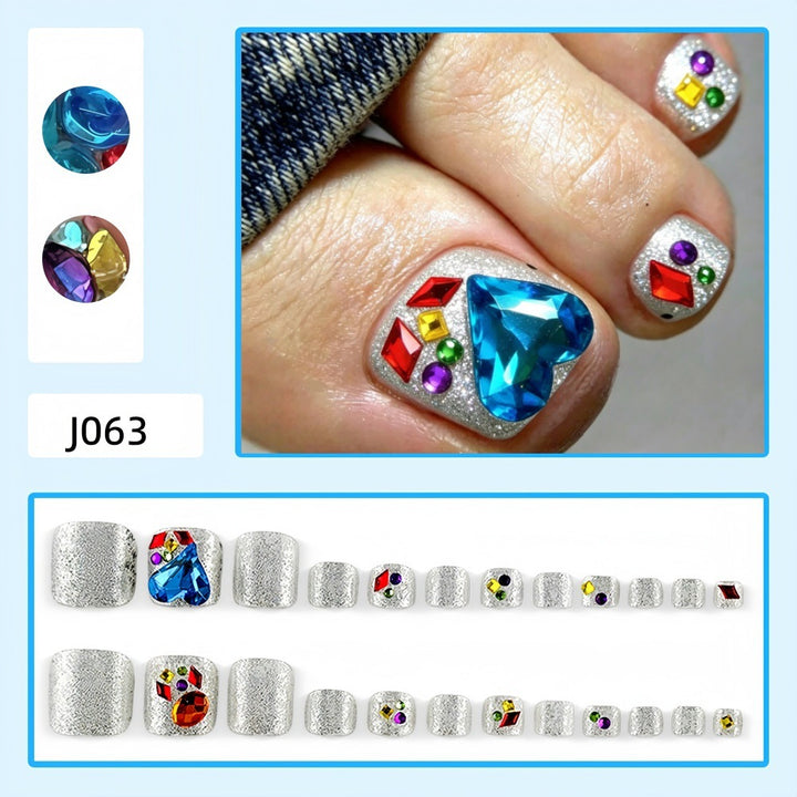 Nail art with glamorous 3D jewelry accents Kalsten