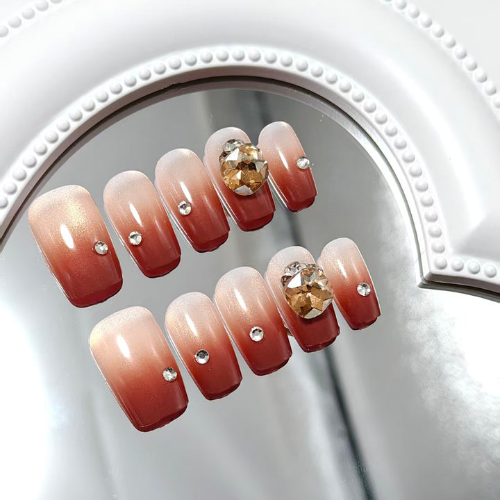 Artificial nails with glamorous 3D design Kalsten