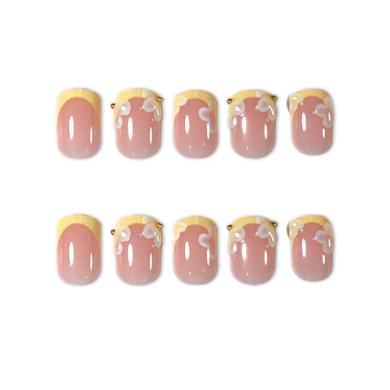 Decorative Press-On Nail Art Set with Floral Accents Kalsten