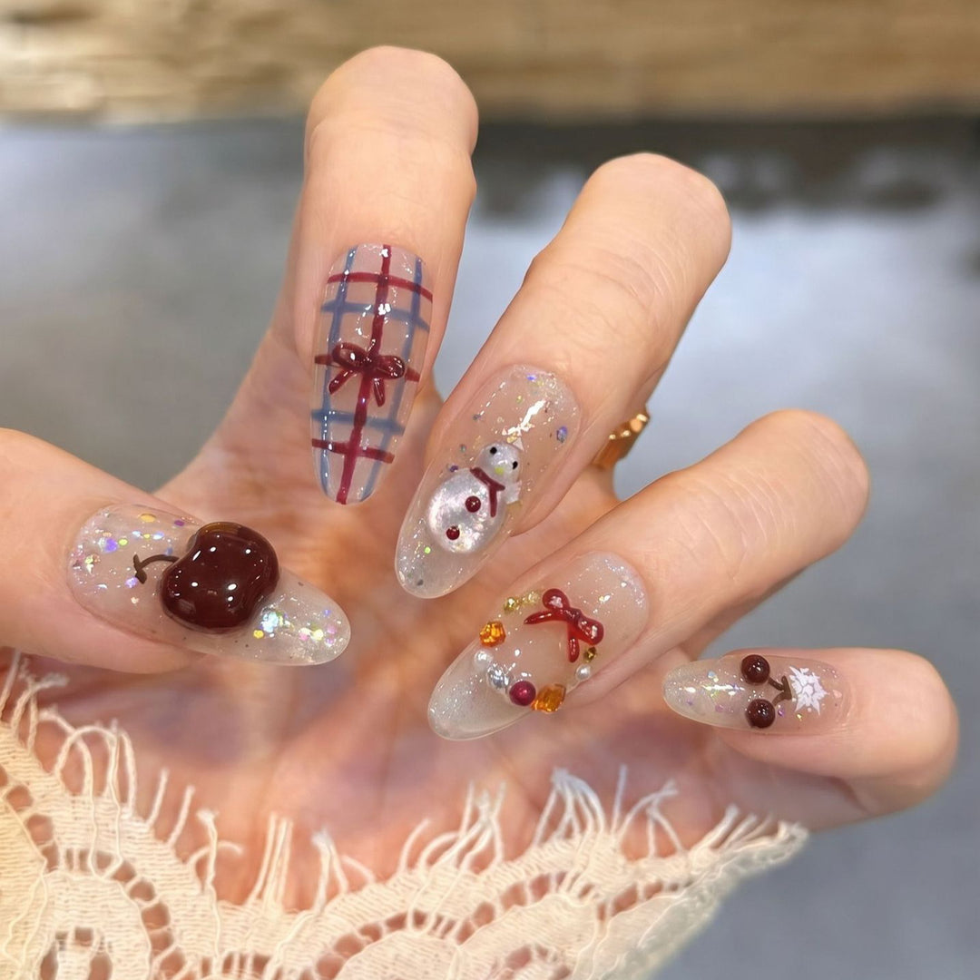 Winter-Themed Press-On Nail Art Set Kalsten