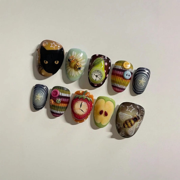Artistic Ocean-Themed Press-On Nail Art Kalsten