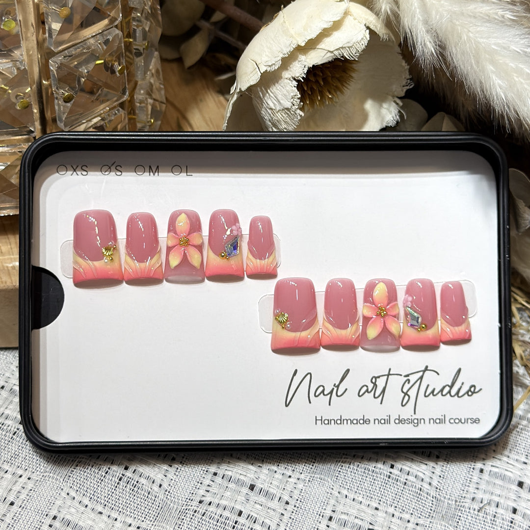 Floral-Inspired Elegant Press-On Nail Set Kalsten