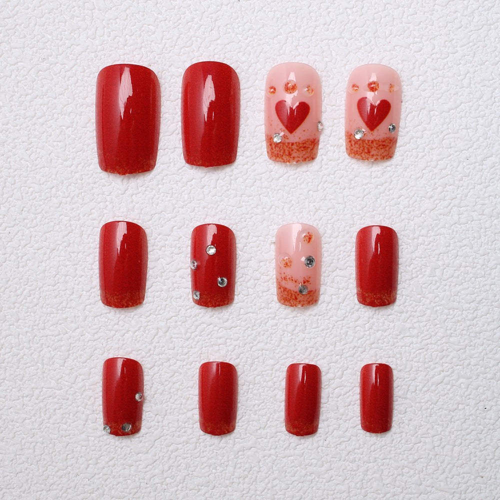 Glamorous Heart-Accent Press-On Nails Kalsten